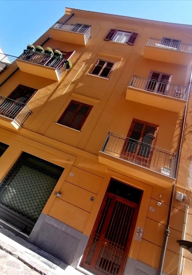A Due Passi Dal Massimo Apartman Palermo Kültér fotó